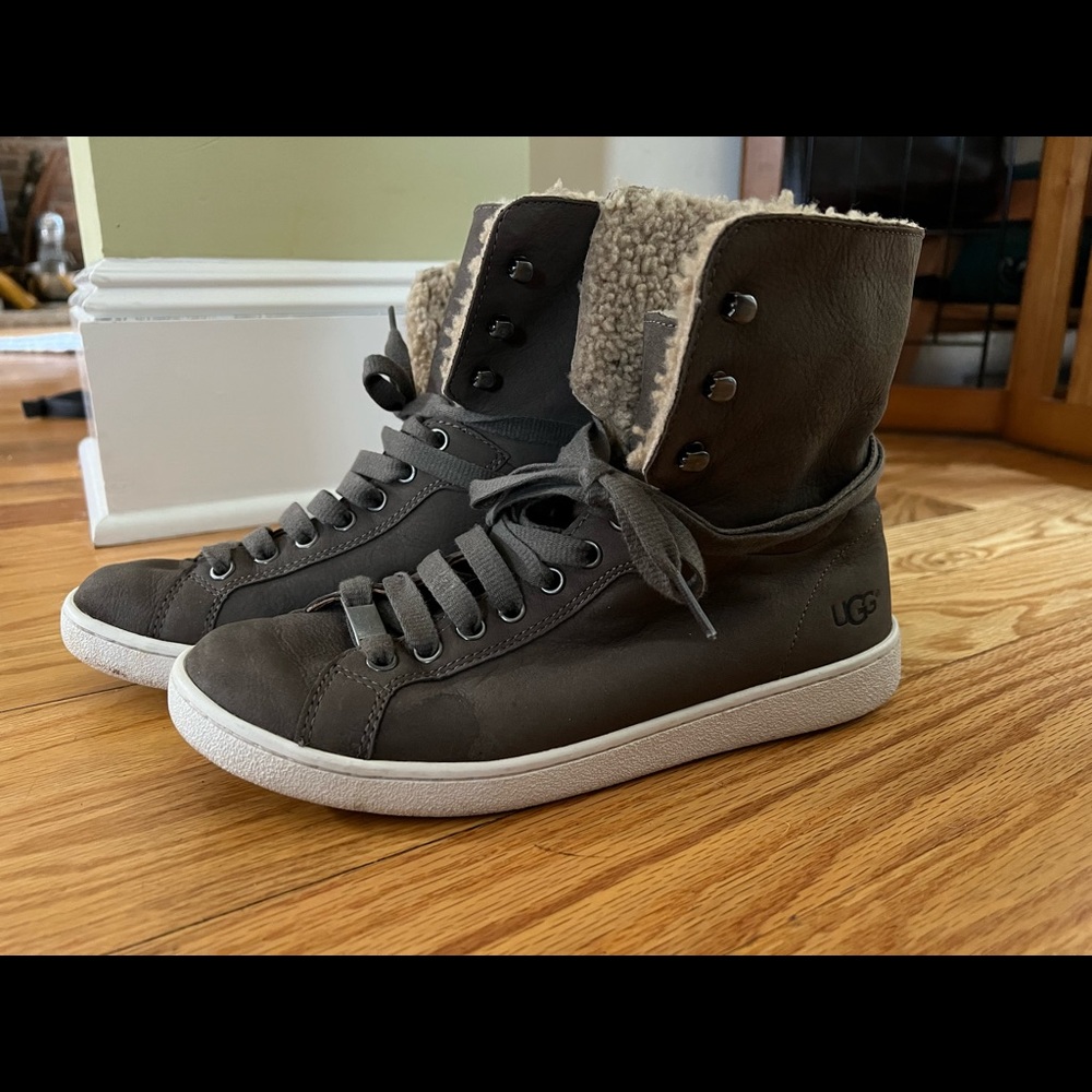 UGG Women's Starlyn 1019896 Grey Leather Sheepskin High Top Shoes Women’s Size 9